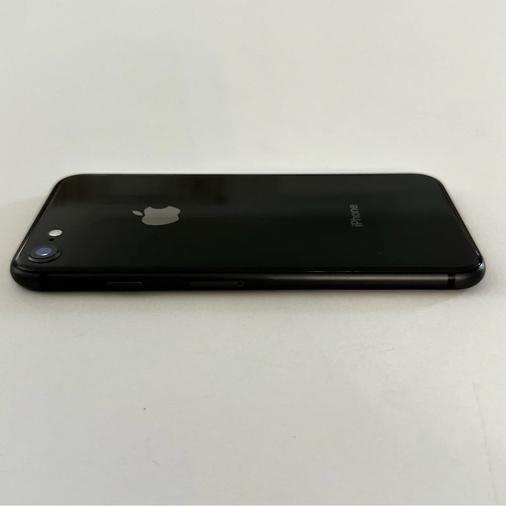 iPhone 8 - 64GB - Space Gray - Model A1905 with original NEW Earbuds